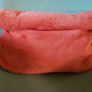 Top shop Peach faux fur clutch
